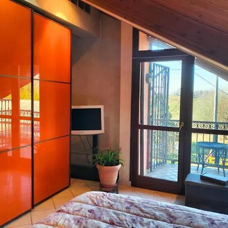 Centro, Monferrato - Light With Ac, Wifi, Park, Pool Apartment Asti